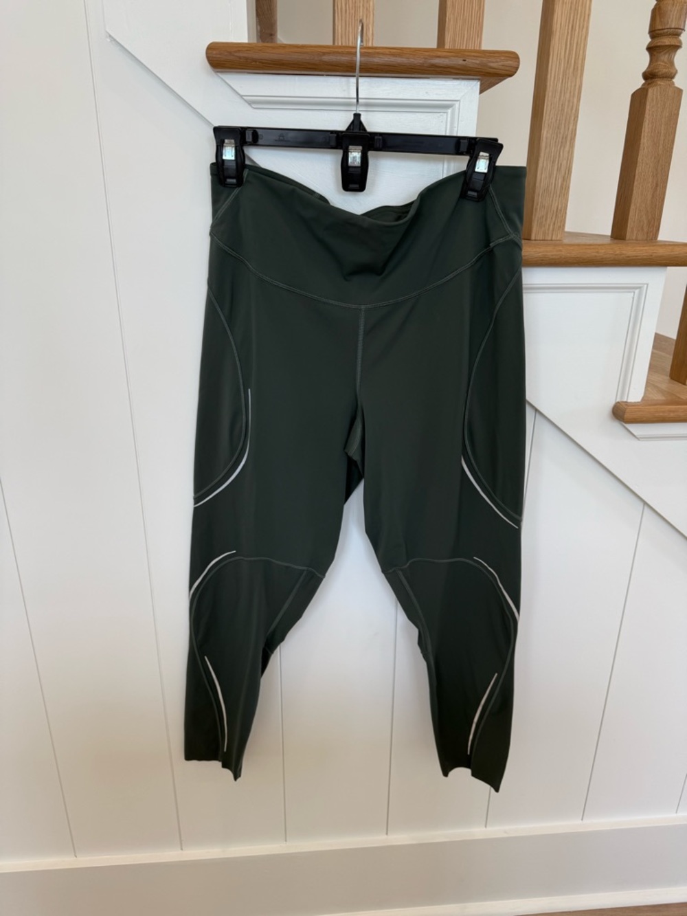 Lululemon Base Pace High-Rise Reflective Tight 25" - Smoked Spruce size 12